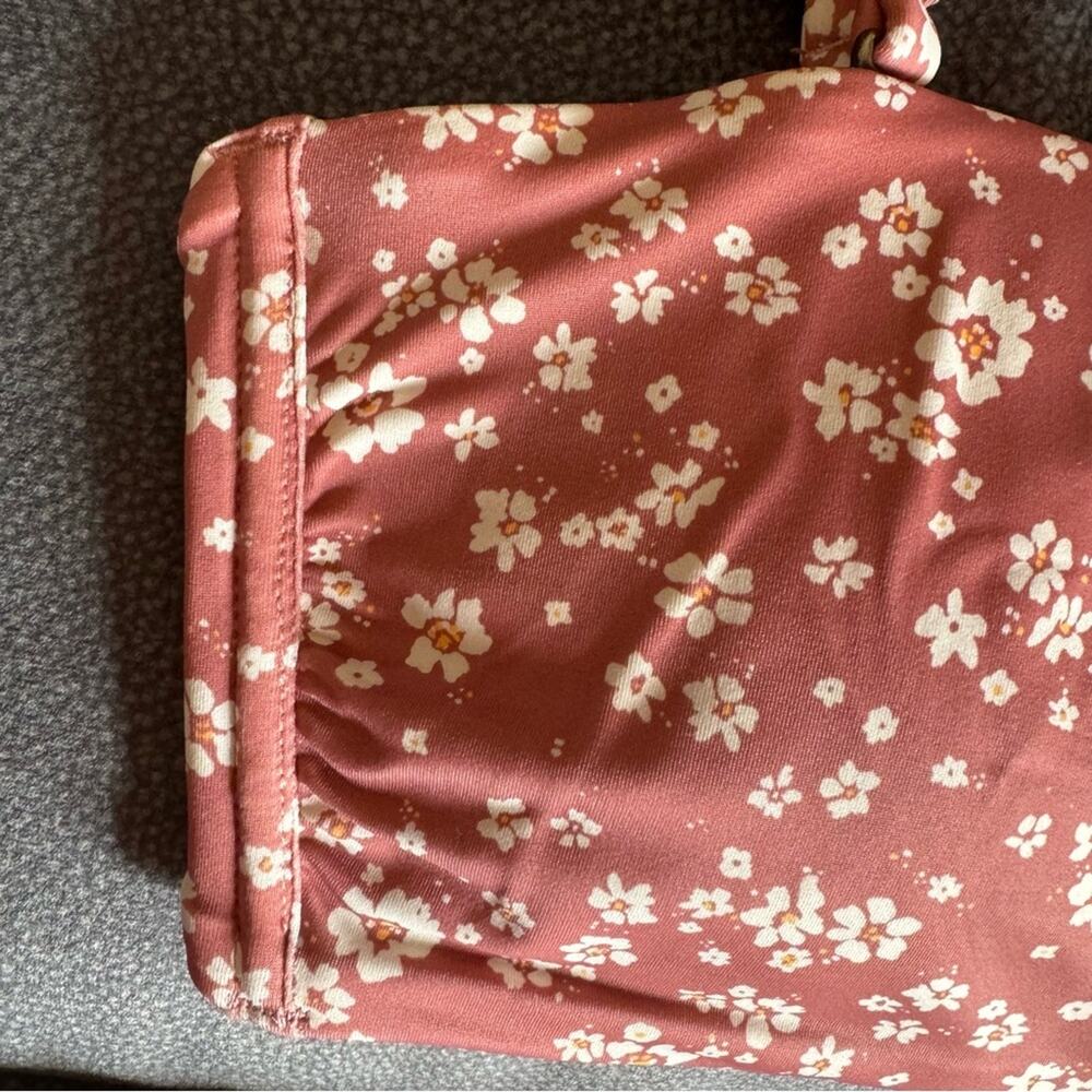Andie Swim The Bora Bora Convertible Bikini Top In Ditzy Floral Rose Size M NEW - Picture 5 of 14